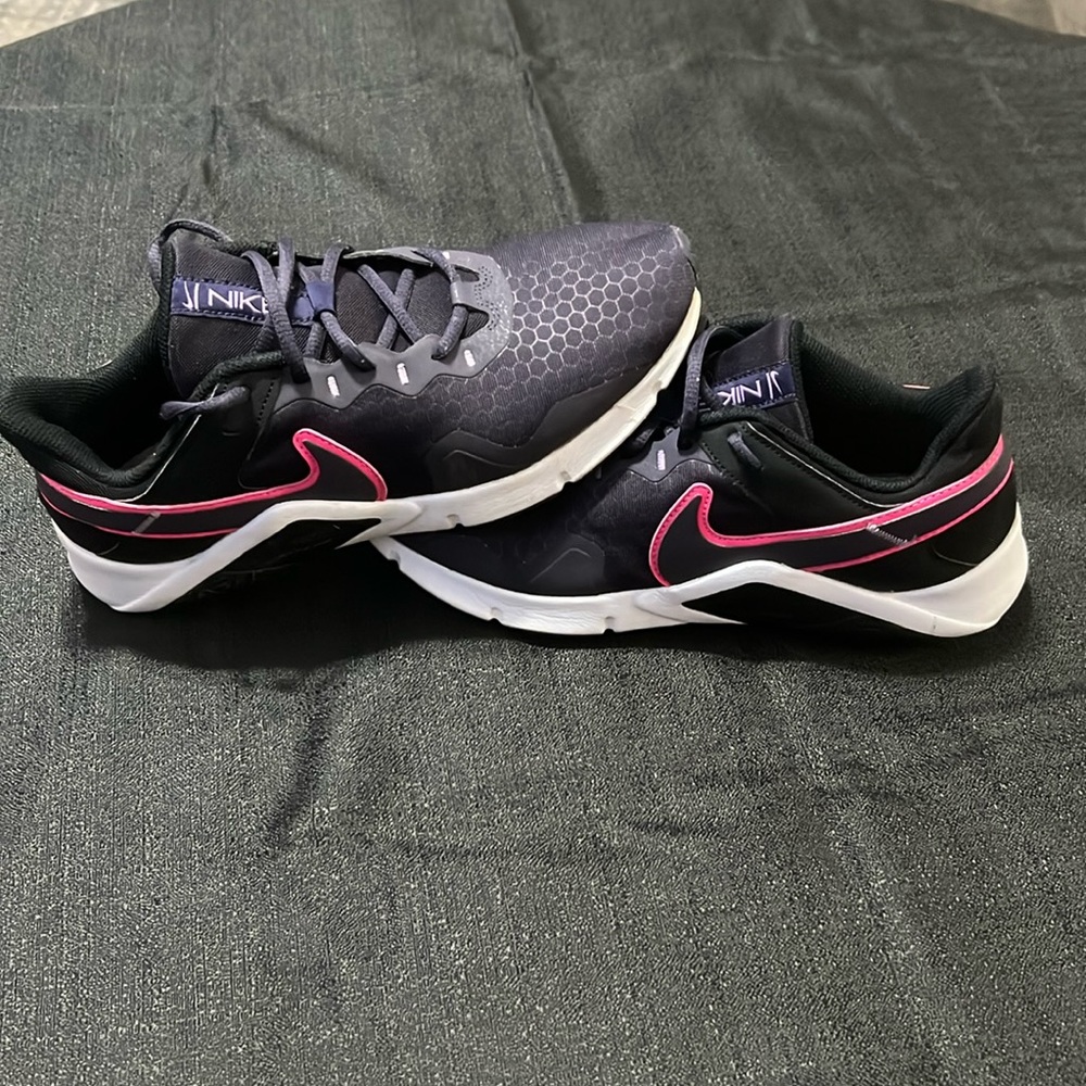Women’s Nike Purple with Pink sz 11